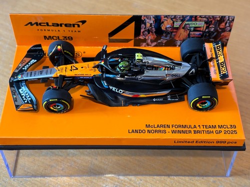 Flawed minichamps 1 43 - **,