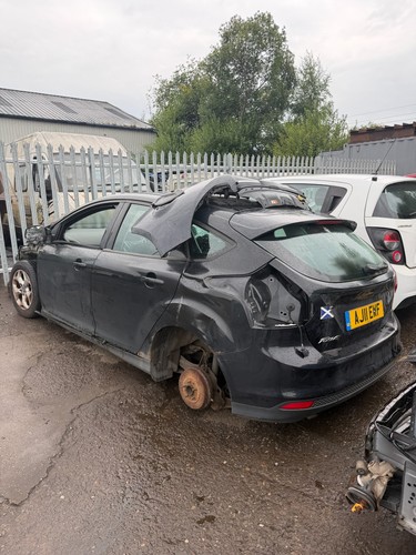Ford focus 2013 breaking - focus,