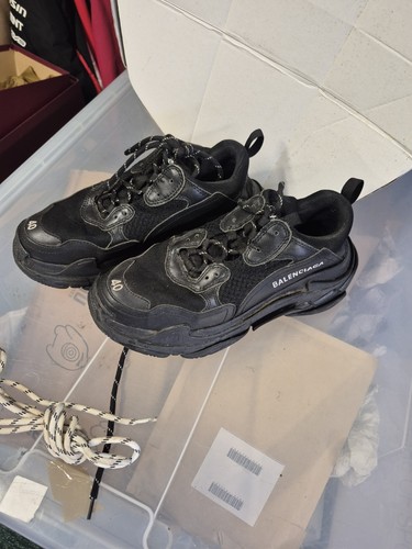 Balenciaga triple trainers - s,