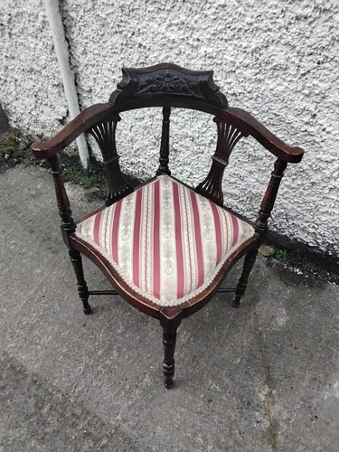 Corner chair - corner,