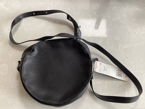 Ladies black circular - f&f,