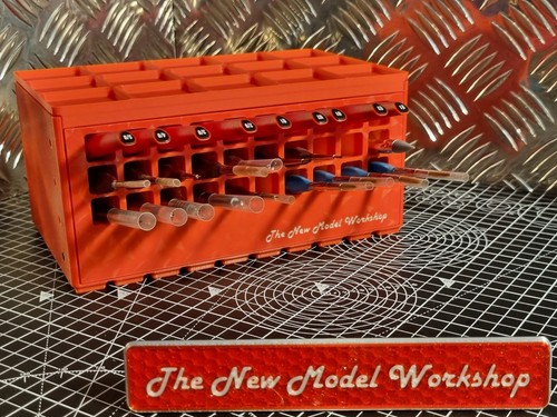 Ergonomic model paint brush - model,