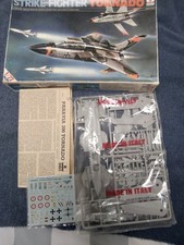 Esci Model Kit 9002 - Strike Fighter Tornado - 1/72 - Parts Sealed complete