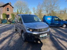 2019 PEUGEOT PARTNER