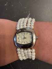 Avon Pearl Bracelet Watch (requires new battery)