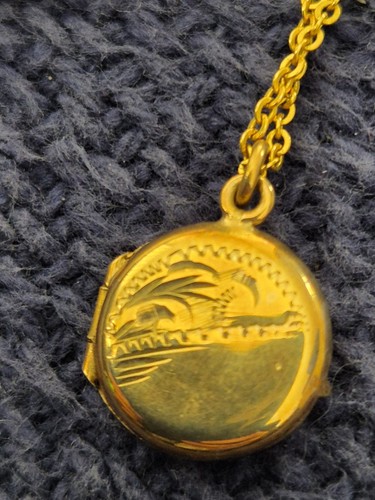 Vintage 9ct gold locket - ​vintage,