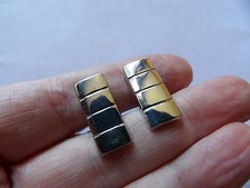 PAIR OF  SILVER TONE RECTANGULAR CHROMED SNAP BACK CUFFLINKS K421-4