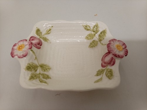 Vintage shorter son serving - &,