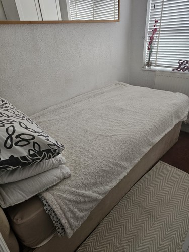 Adjustable electric bed - adjustable, with
