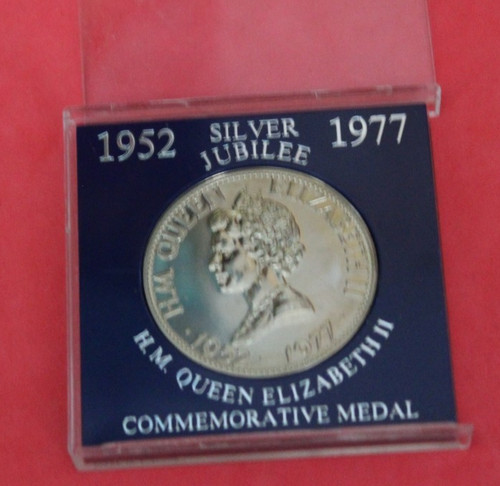 Queen elizabeth silver - queen,