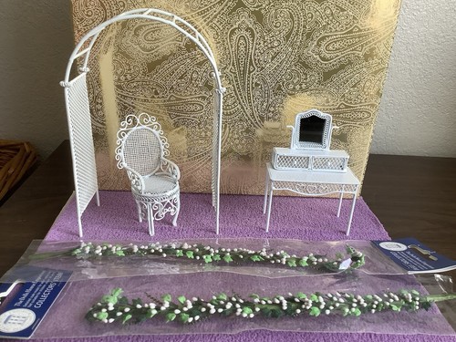 Dolls house white wire items - dolls,