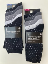 M & S MARKS AND SPENCER Womem's Dotted Black/Grey Soft Ankle Socks 5 PAIRS