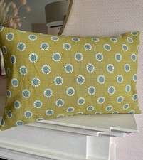 Vanessa Arbuthnott Pretty