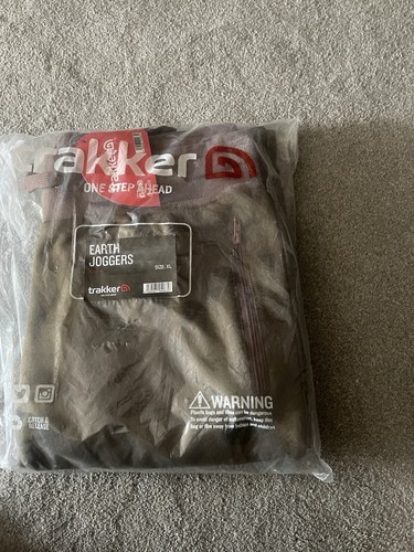 Trakker earth jogger bnwt - trakker,