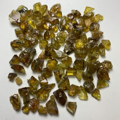 172ct titanite sphene rough - 172ct, titanite/sphene