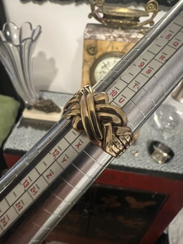 9ct gold band - 6,