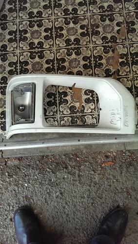 Bedford midi van - midi, front
