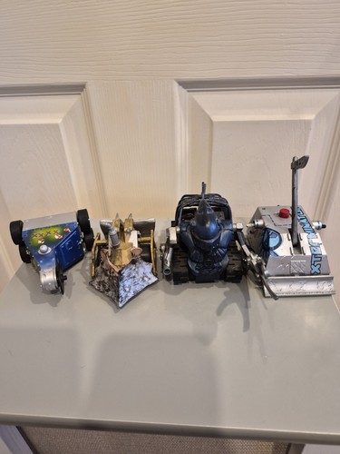 Robot wars action - robot, figures