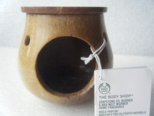 THE BODY SHOP " NATURAL