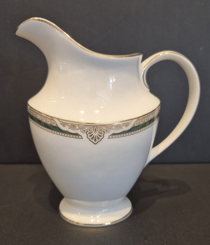 Pretty royal doulton forsyth - royal,
