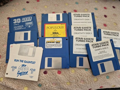 Atari vintage discs - st,