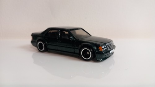Hot wheels mercedes benz 500e - hot,