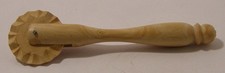 Pastry Wheel Boxwood