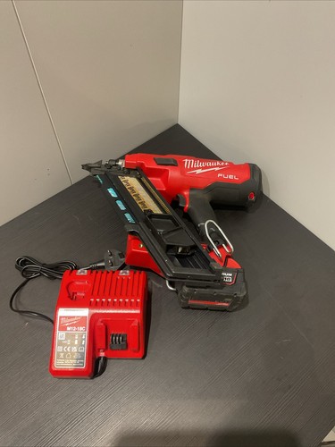 Milwaukee m18ffn 18v - m18ffn-0c,