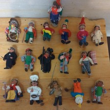Vintage 17x   Peter Figures