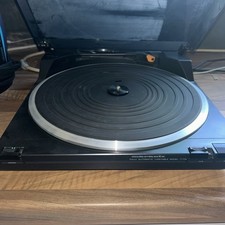 MARANTZ TURNTABLE. MODEL TT173