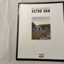 1997 CHEVROLET ASTRO VAN DEALER SHOWROOM SALES BROCHURE CATALOGUE BOOKLET
