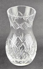 Crystal Vase Featuring a Cut