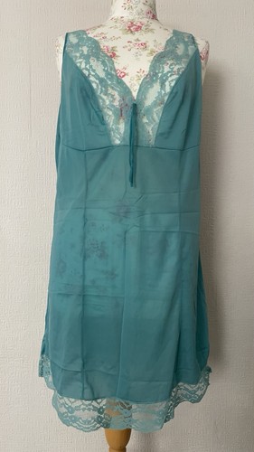 1960 vintage slip size - 1960’s,