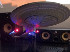 RARE Star Trek Starship USS Enterprise NCC-1701-D Picard Diamond Select Complete