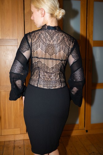 Bastyan black lace long - long, sleeve