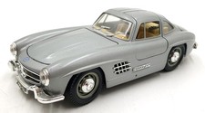 Burago 1/24 Scale Diecast 0522 - 1954 Mercedes Benz 300 SL - Silver