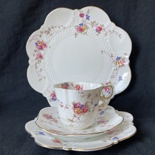 Aynsley Bone China. 9954