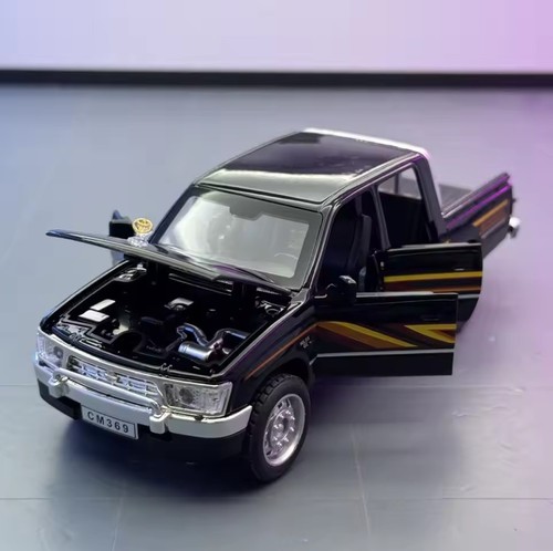 Toyota hilux diecast - hilux,