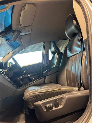 2010 volvo xc90 - 2010,