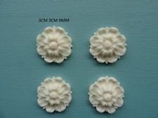 Decorative tudor roses x 4