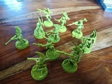 Escher Gang: Leader, Heavy