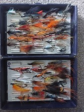 50 X SALMON FLIES IN FOX BOX