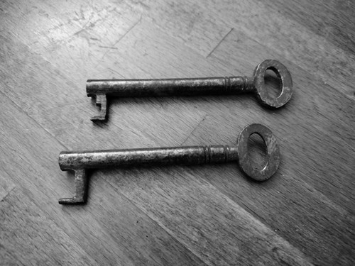 Vintage pair skeleton - pair, keys.