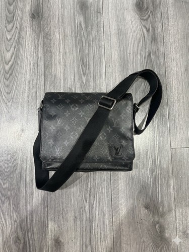 Louis vuitton men district - louis,