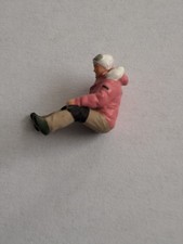 1/64 Scale Sitting Down Resting Tourists Miniature Figures