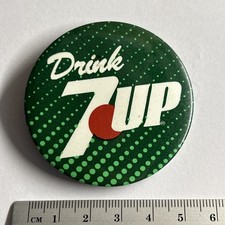 Vintage Collectible Pin Badge Drink 7up soft drink fizzy drink advertising 