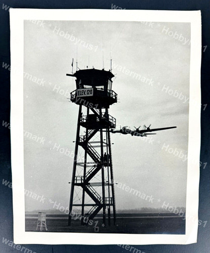 Control tower bomber - control,
