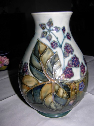 Moorcroft blackberry bramble - blackberry,