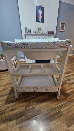 Baby changing dresser