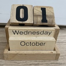 Vintage Shabby Chic Style Perpetual Wooden Calendar Blocks Month Day Week Day